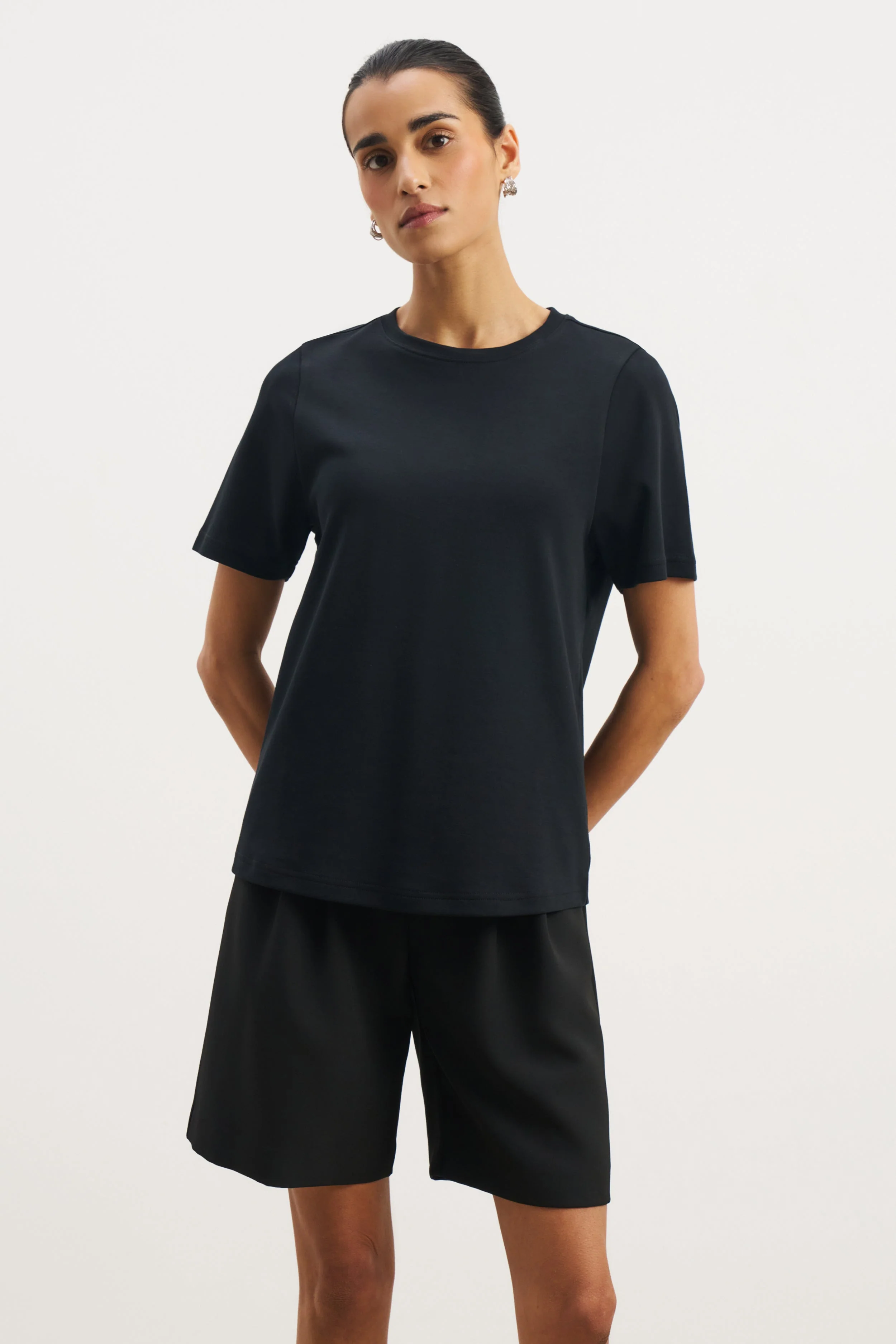Classic Regular T Shirt - Black - Image 4