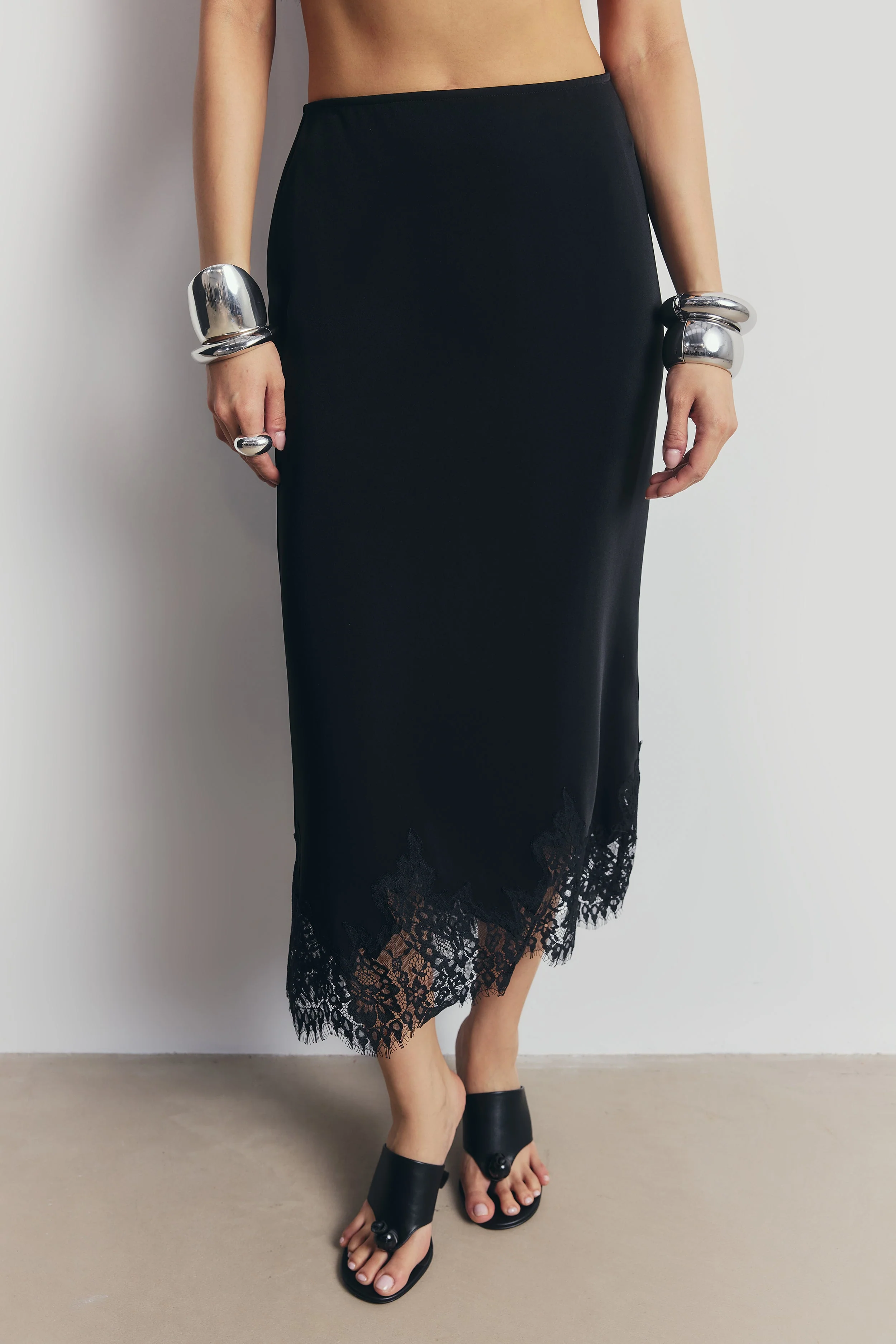 Lace Hem Column Maxi Skirt - Black - Image 3
