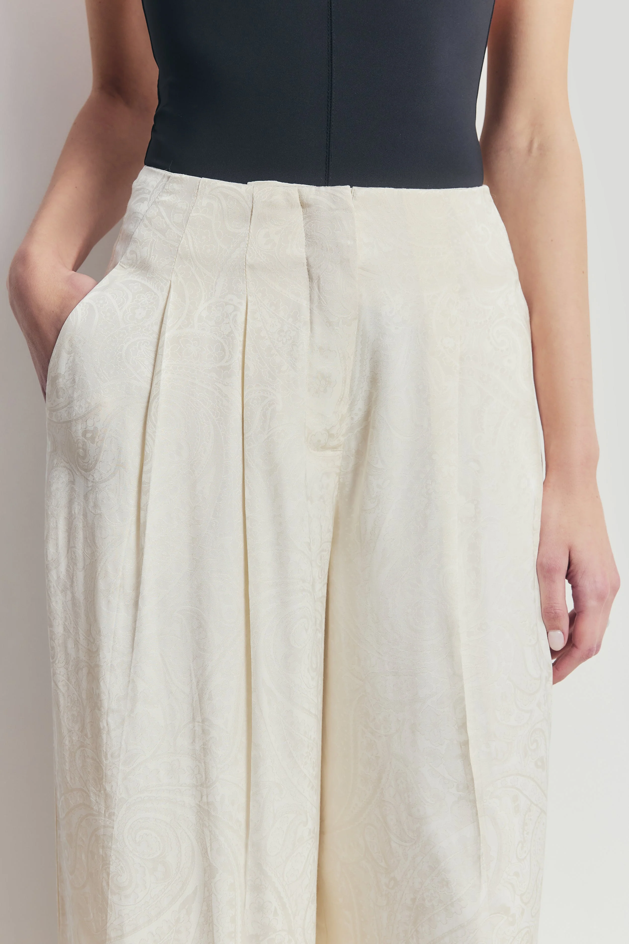 Pleated Jacquard Wide Leg Trousers - Cream - Image 6
