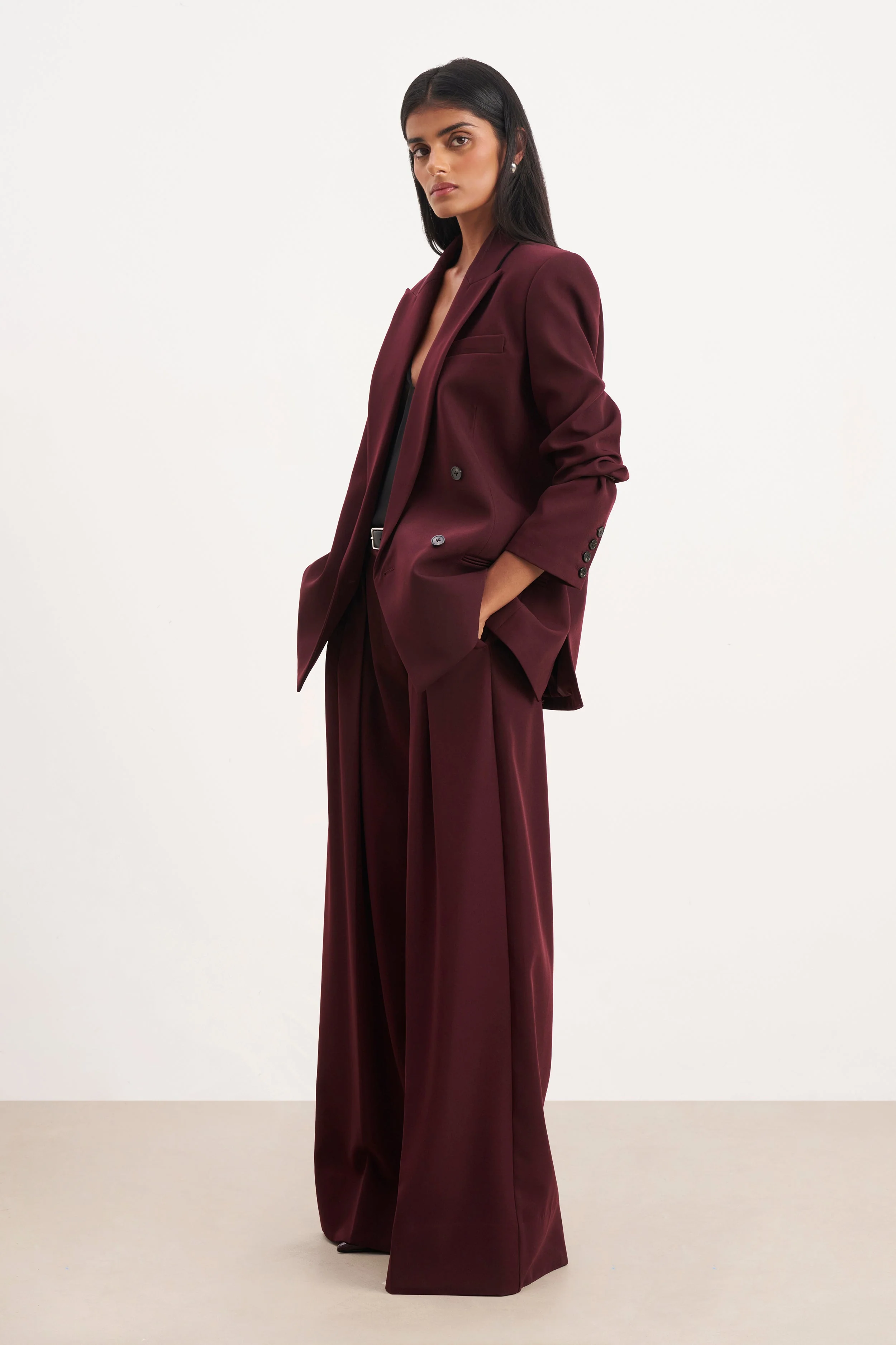 Pleated Ultra Wide Leg Trousers - Mulberry - Image 4