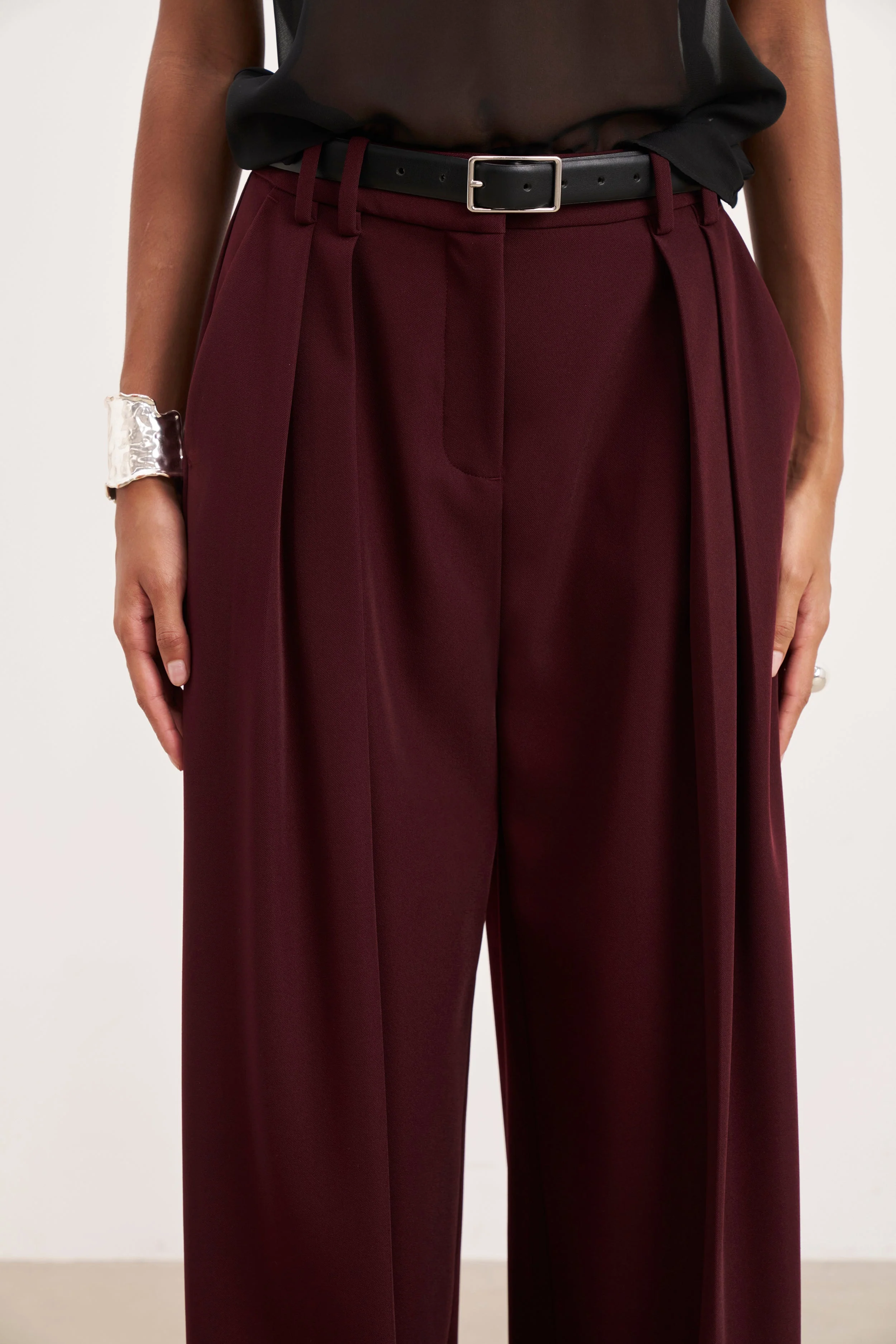 Pleated Ultra Wide Leg Trousers - Mulberry - Image 5