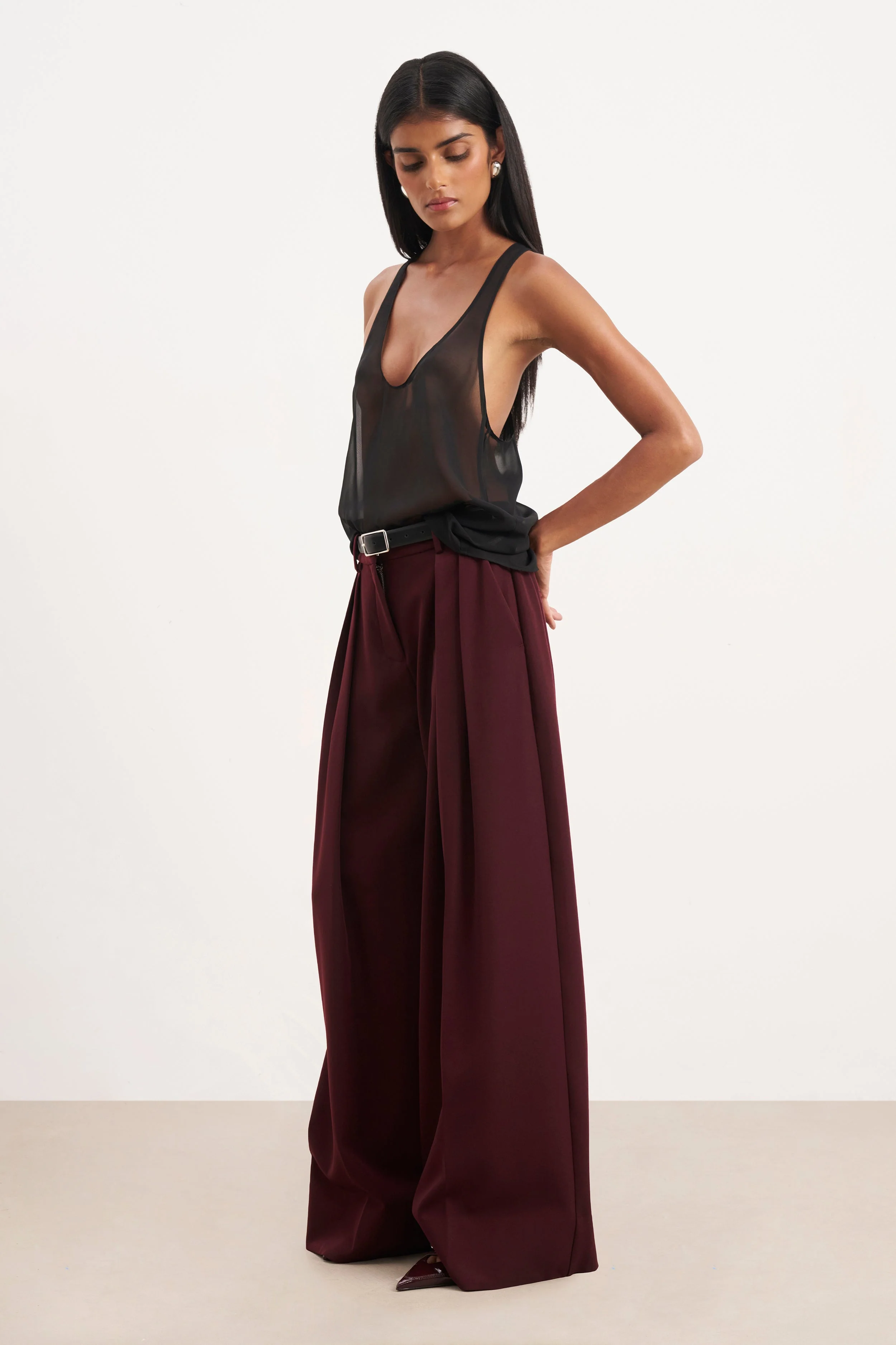 Pleated Ultra Wide Leg Trousers - Mulberry - Image 8