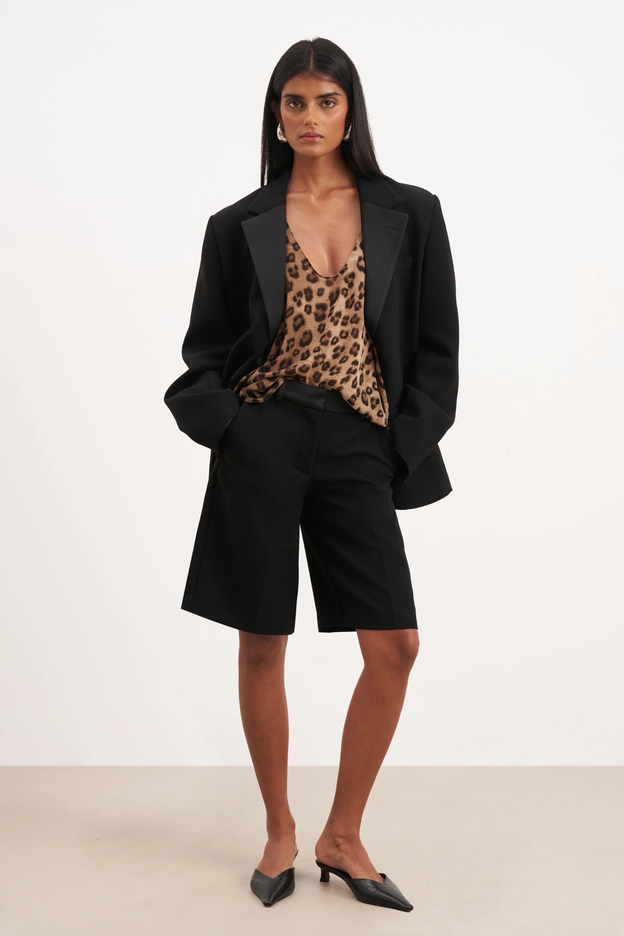 Satin Detail Single Breasted Blazer - Black - Image 3