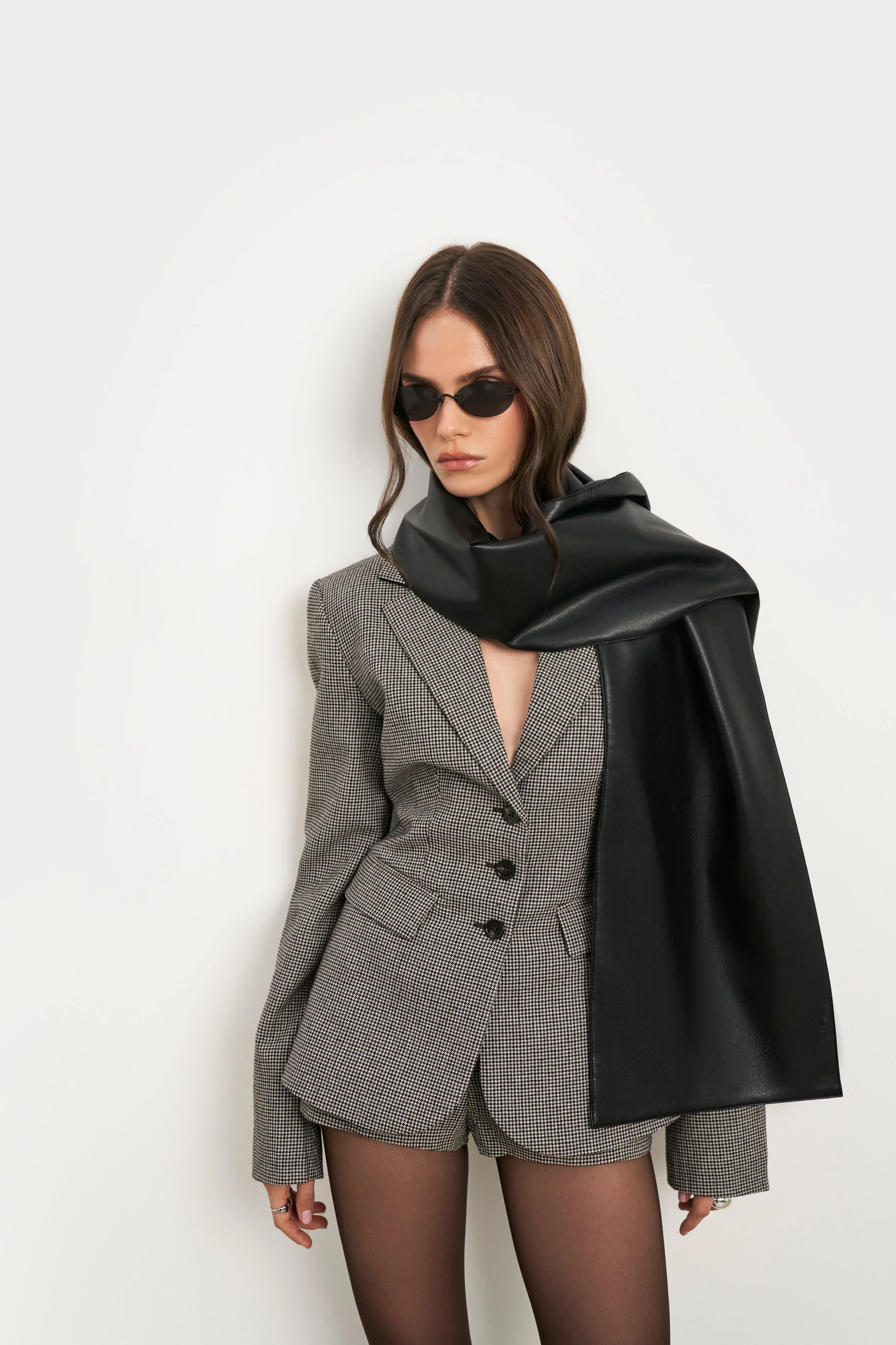 Single Breasted Cinched Waist Blazer - Houndstooth - Image 10