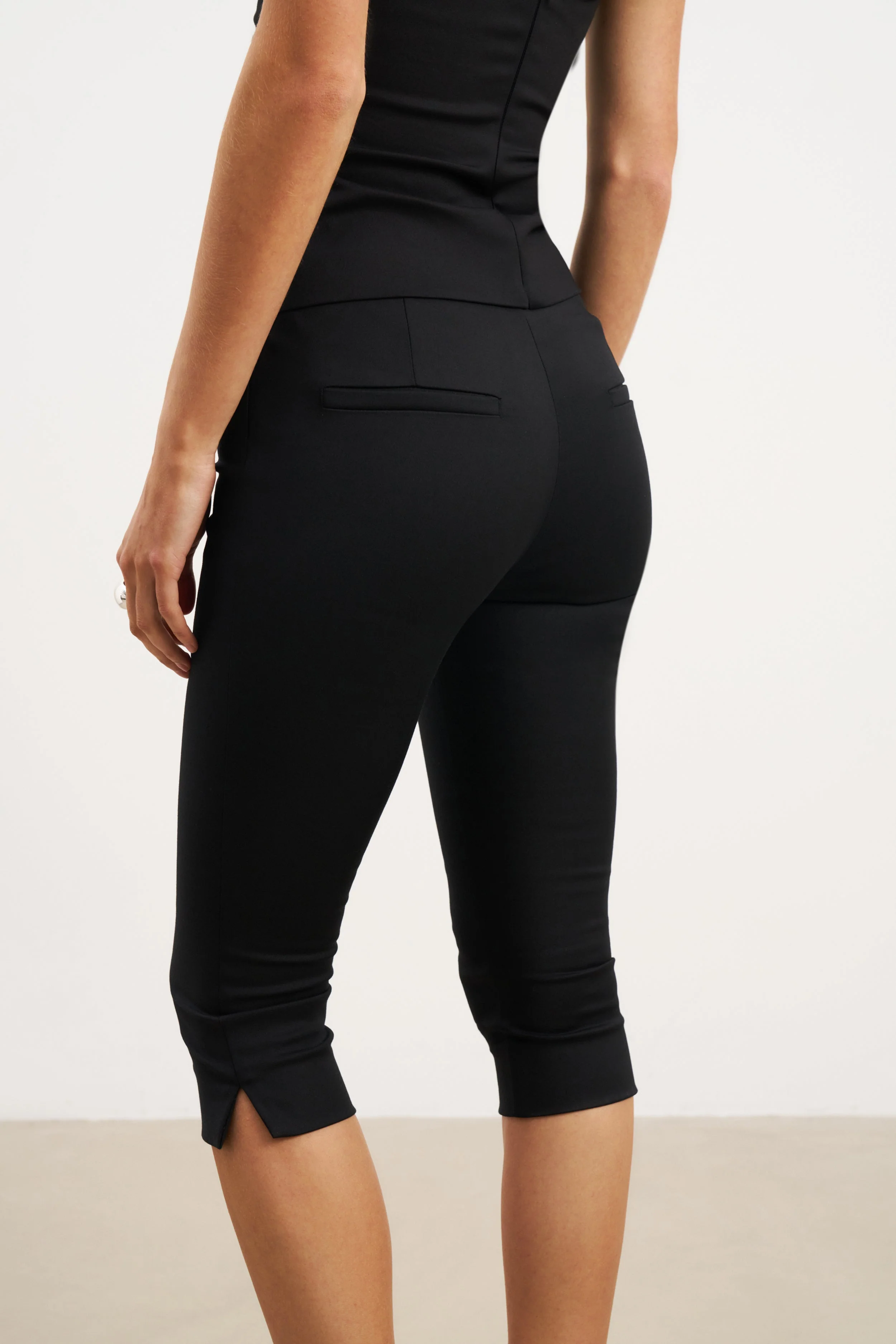 Tailored Capri Leggings - Black - Image 4