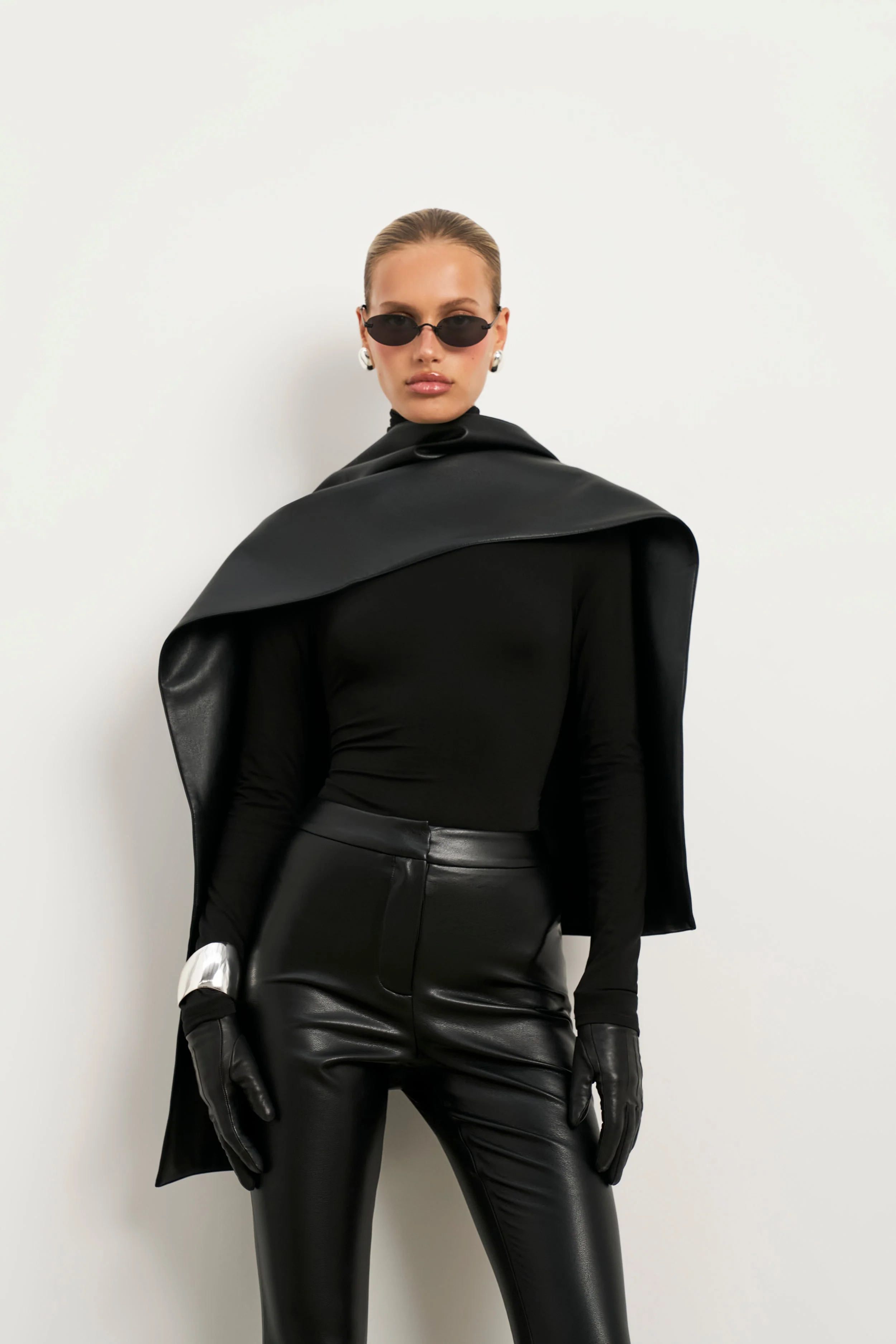 Tailored Leather Capri Leggings - Black - Image 5